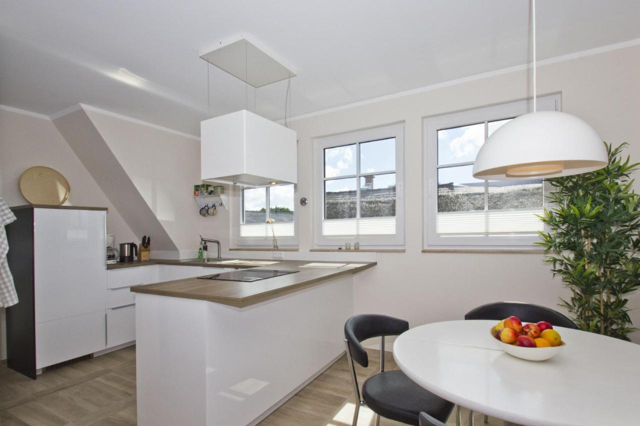Ferienhaus Auszeit Fewo 03 - Dachterrasse, Ruhige Lage Middelhagen Exteriér fotografie