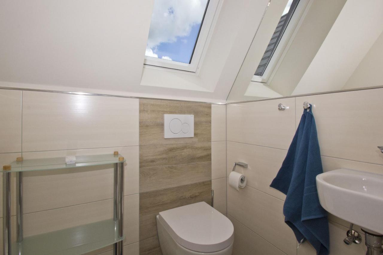Ferienhaus Auszeit Fewo 03 - Dachterrasse, Ruhige Lage Middelhagen Exteriér fotografie